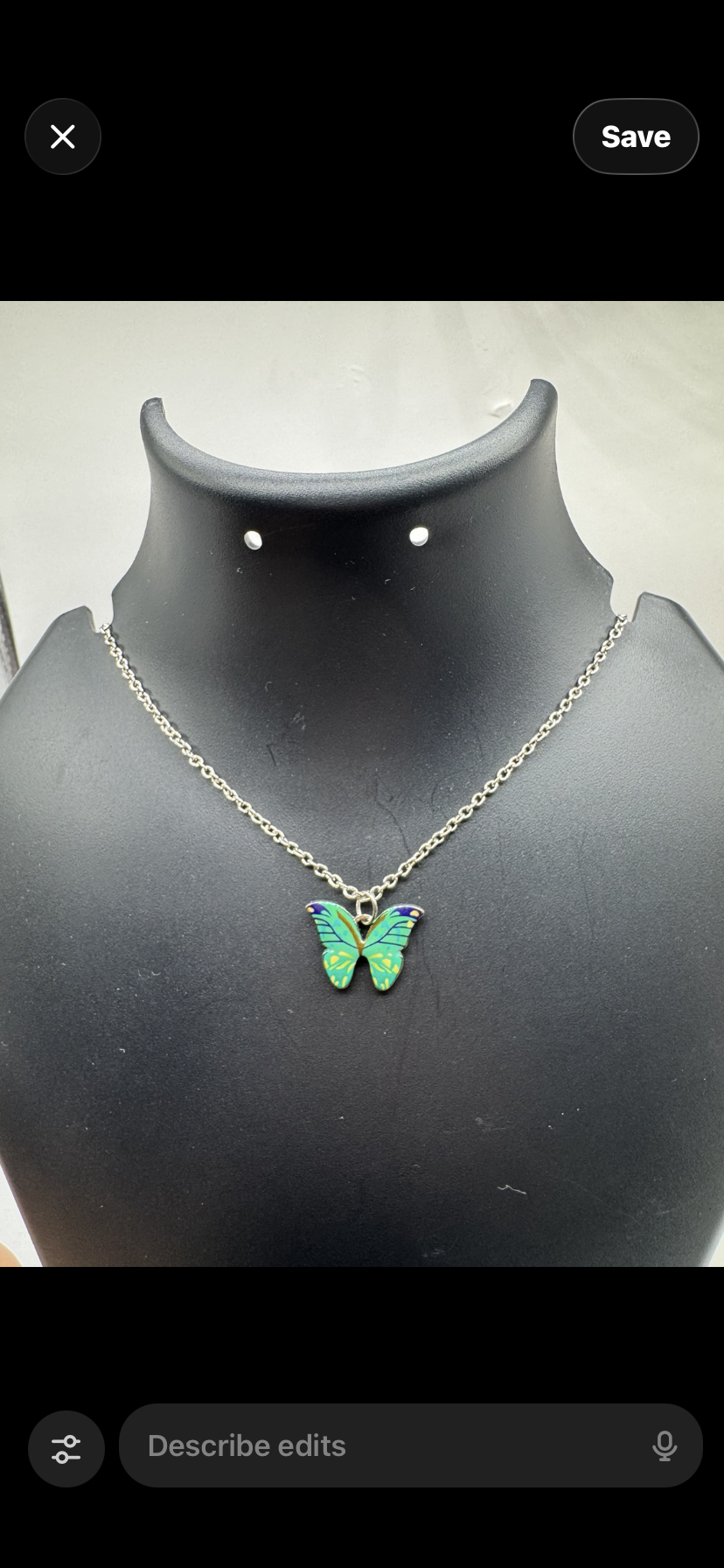 Green Butterfly Pendant Necklace – Colorful Elegant Nature Charm