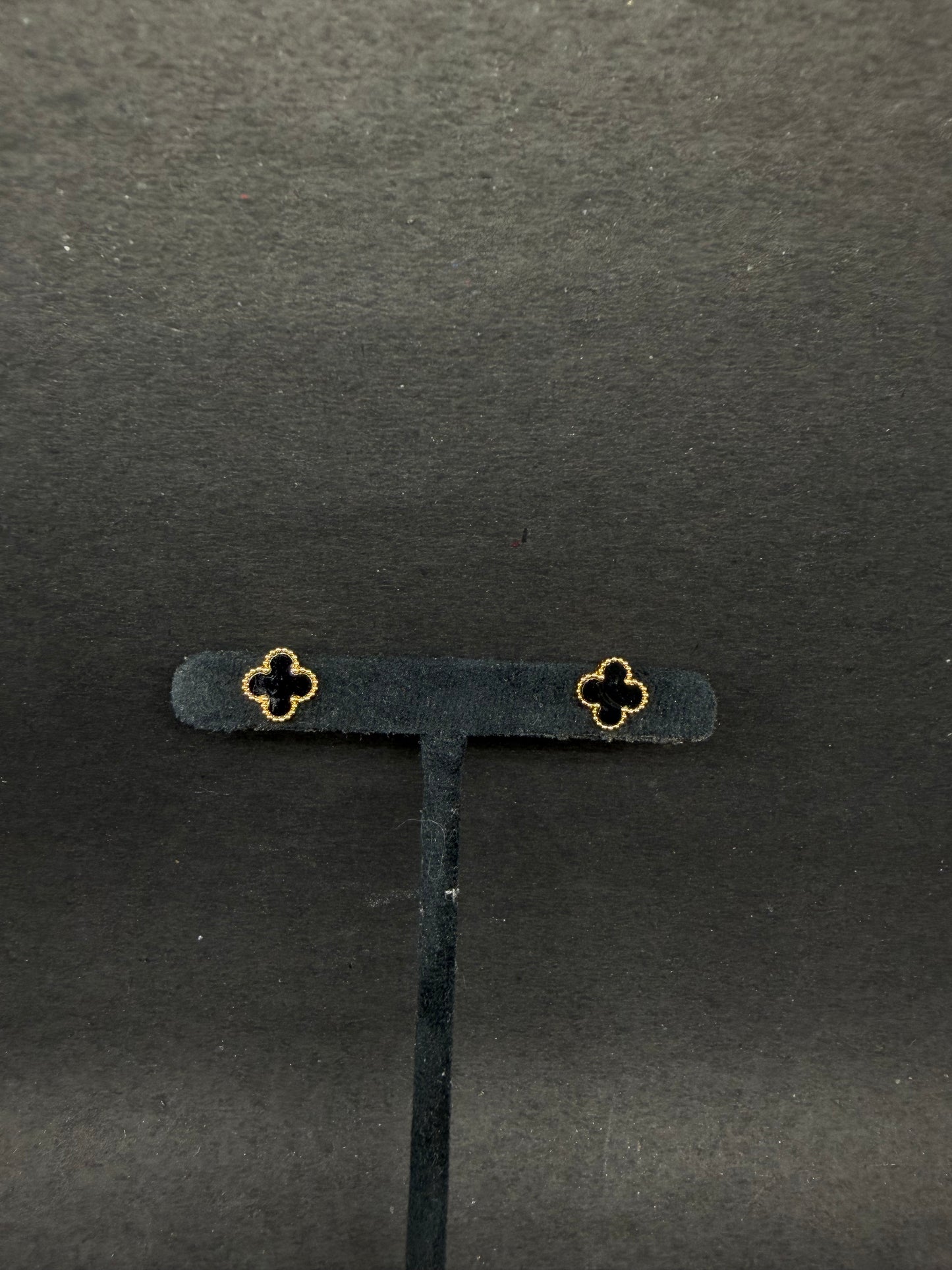 Elegant Black Clover Gold Stud Earrings