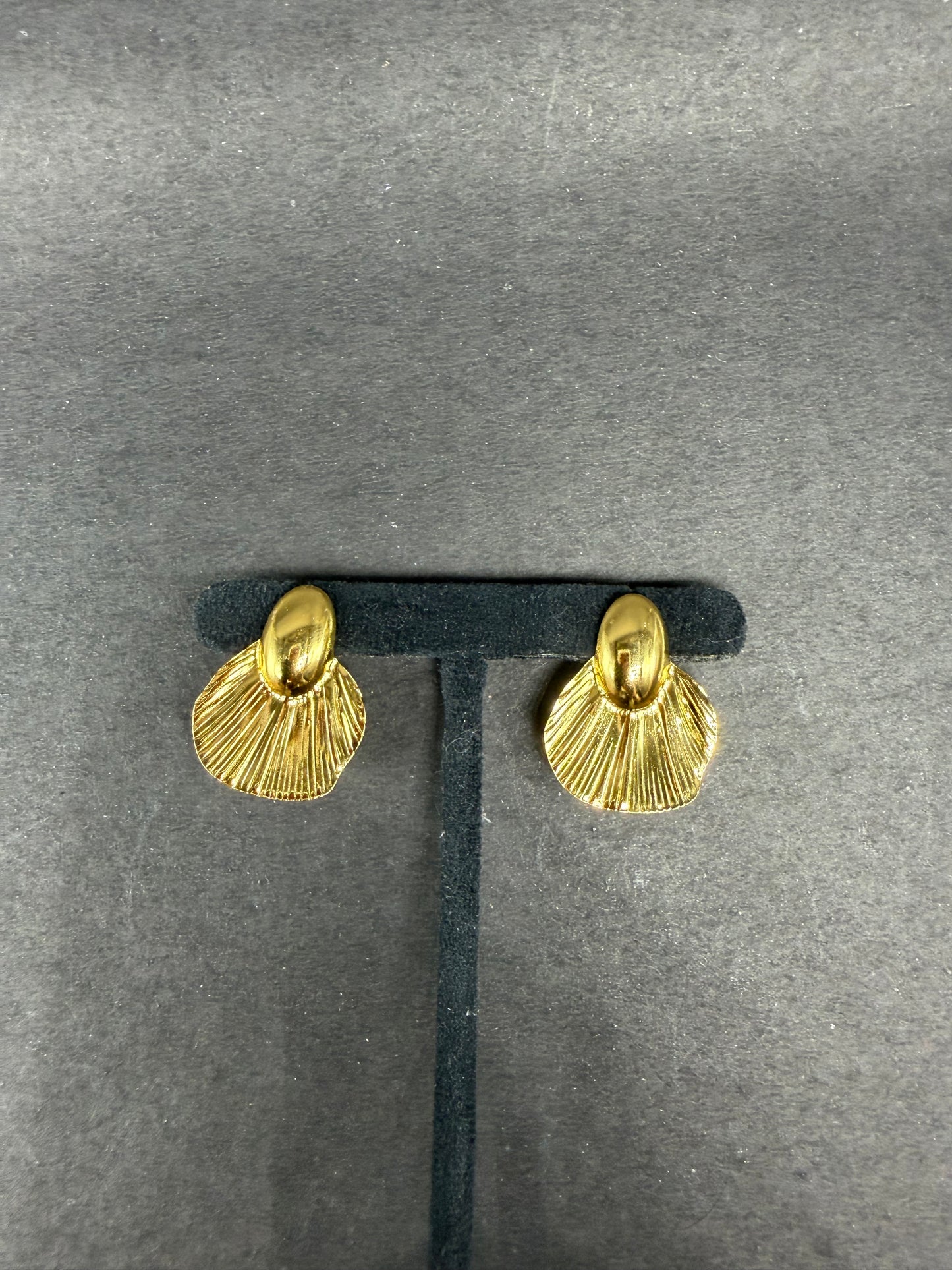 Elegant Textured Gold Fan Drop Earrings