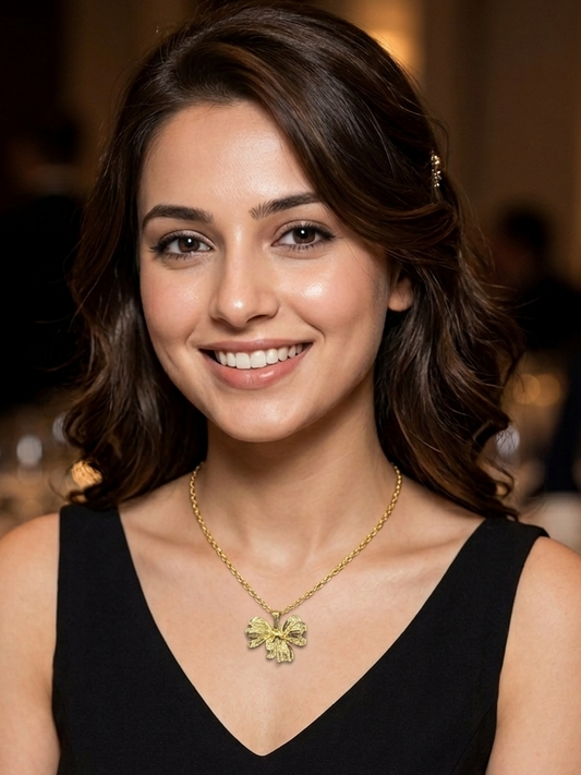 Golden Butterfly Pendant Necklace – Graceful & Timeless Charm