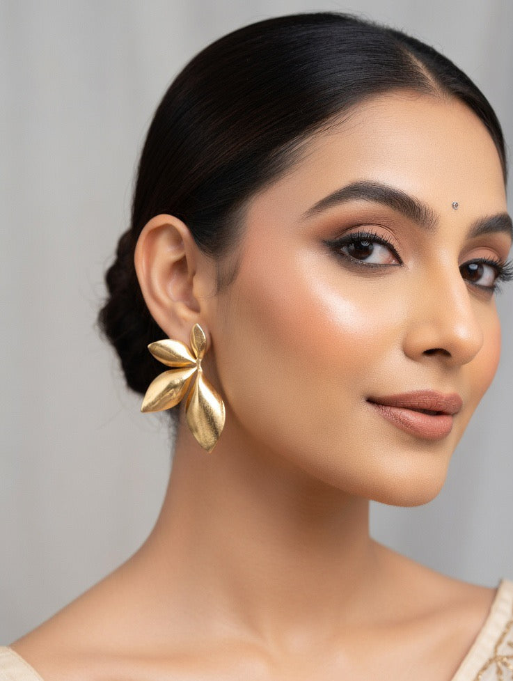 Elegant Golden Floral Earrings – Minimal Luxury Look