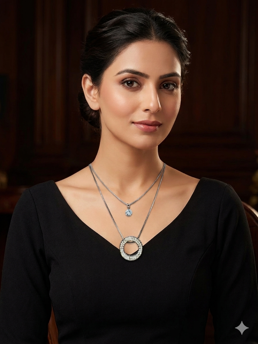 Silver Double Layer Circle Pendant Necklace – Elegant Sparkle Design