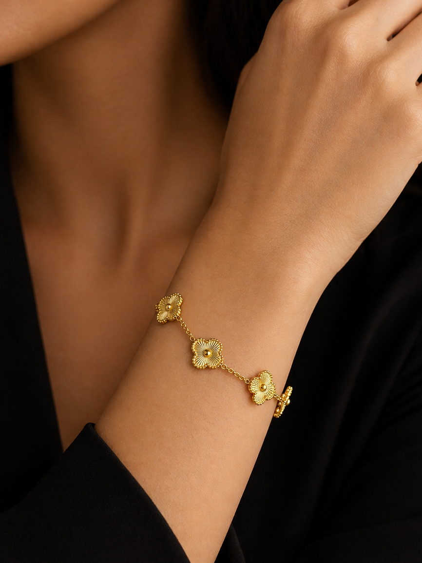 Elegant Gold Floral Charm Bracelet for Women