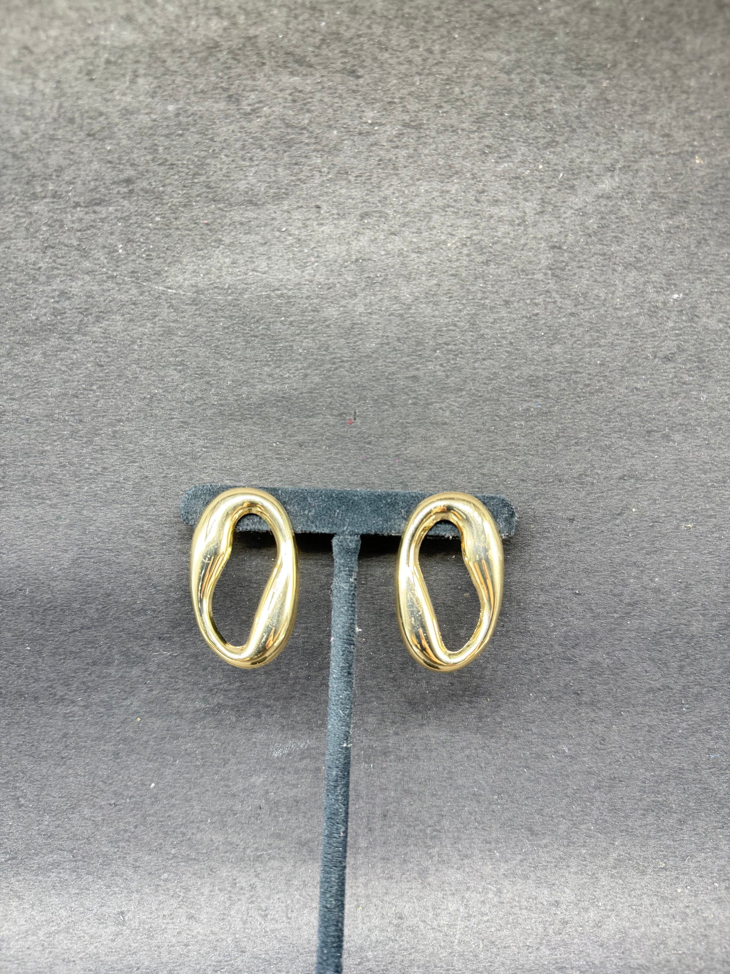 Elegant Oval Hollow Glossy Gold Statement Earrings