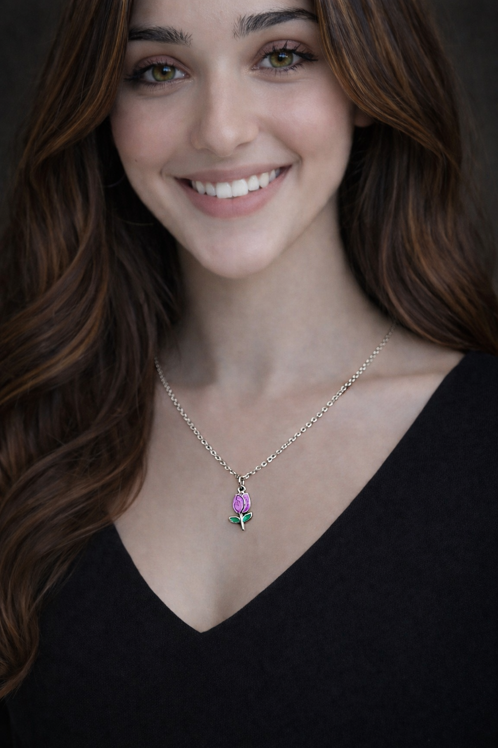 Lavendor charm rose necklace
