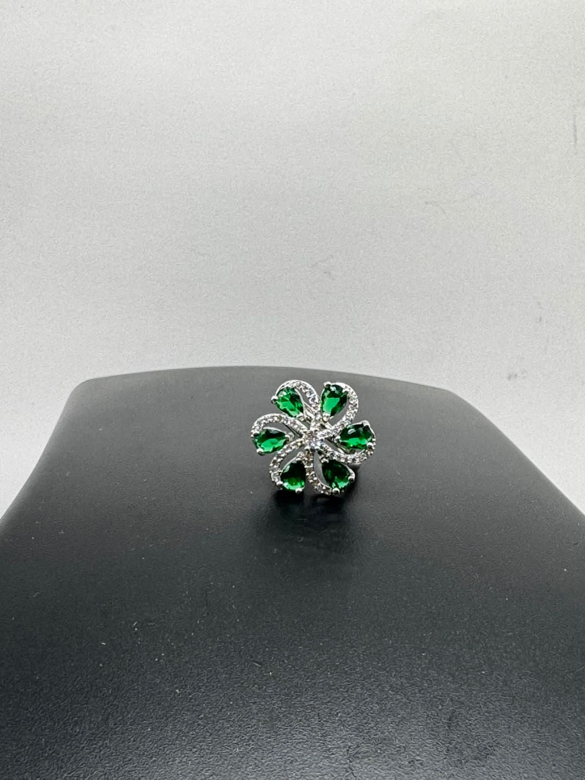 Emerald Bloom Floral Statement Ring – Silver Plated Green Stone Cocktail Ring