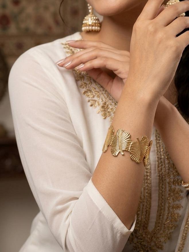 Elegant Gold Leaf Cuff Bracelet for Women – Designer Statement Bracelet