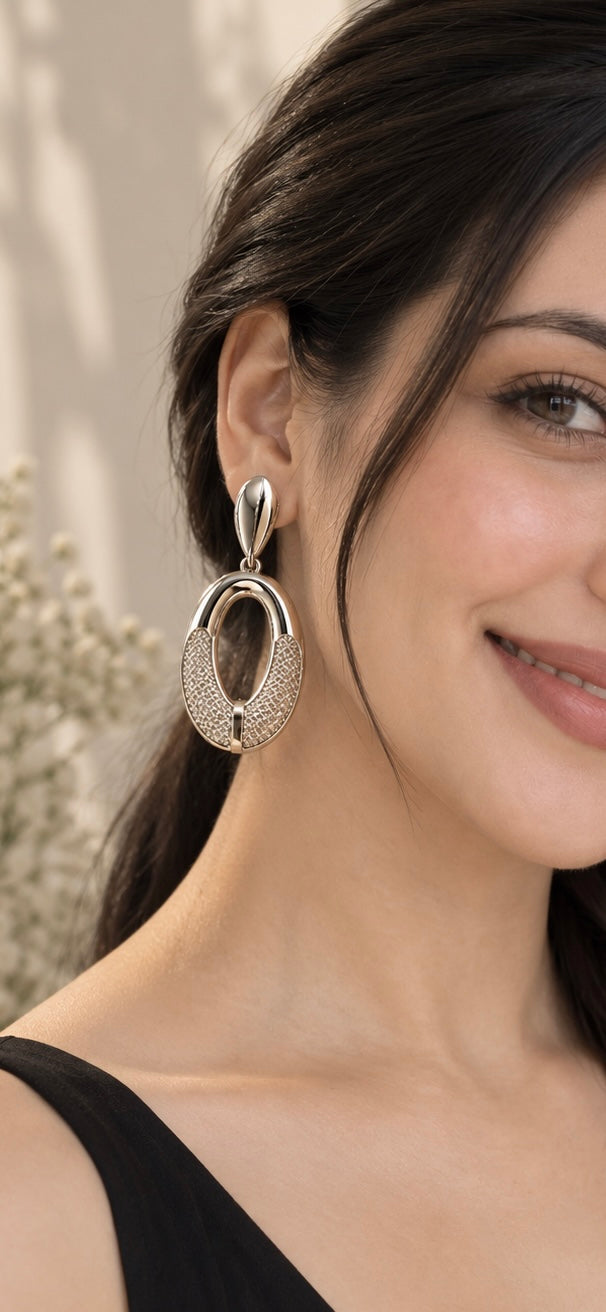 Silver Oval Halo Earrings – Contemporary Elegance