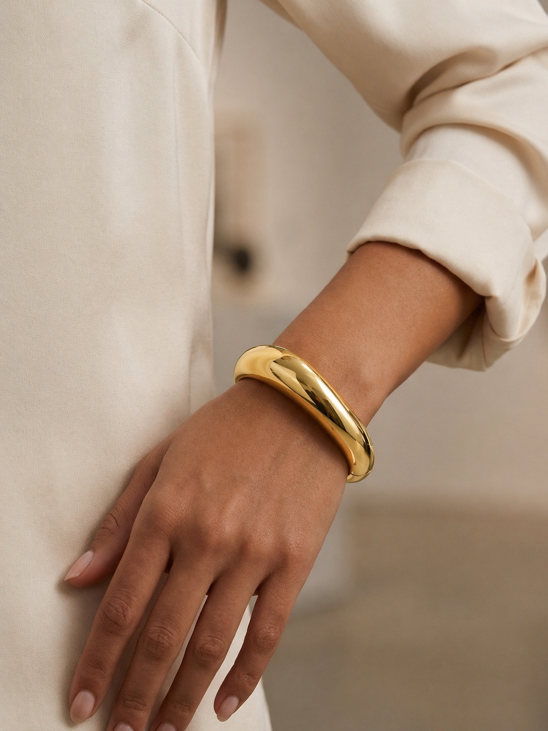 Elegant Full Gold Glossy Statement Bangle Bracelet