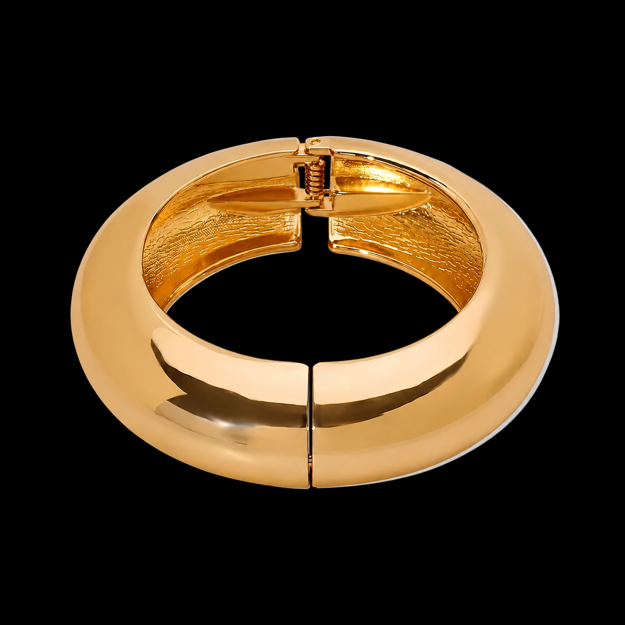 Minimal Gold Dome bracelet – Sleek Modern Statement