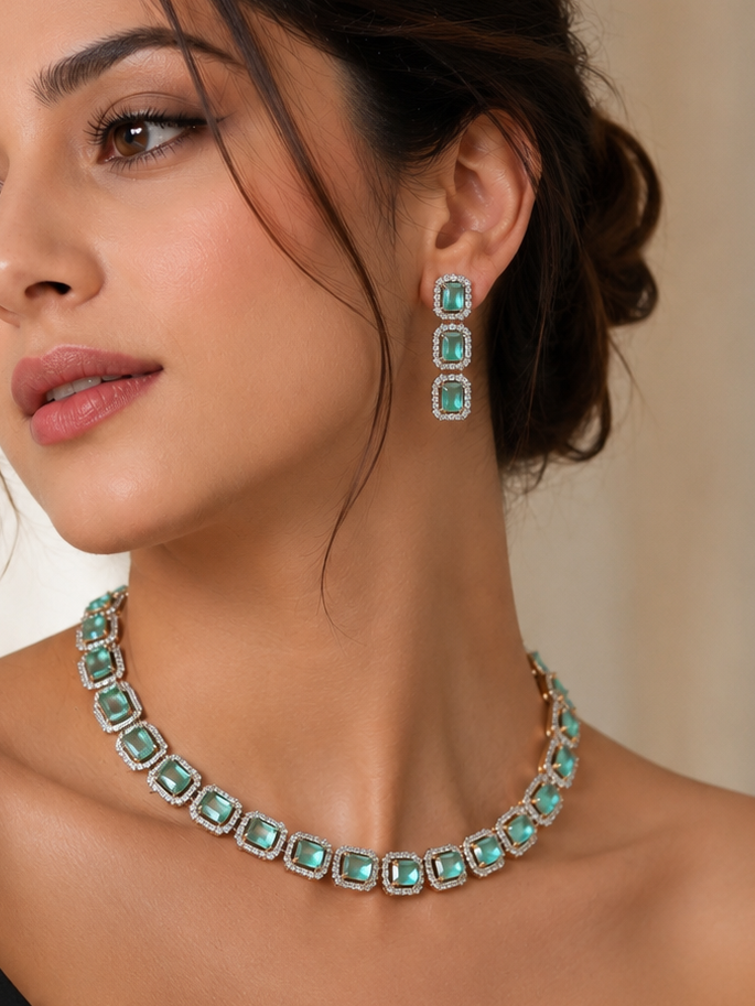 Emerald Radiance Necklace & Earrings Set – Luxury Statement Jewelry