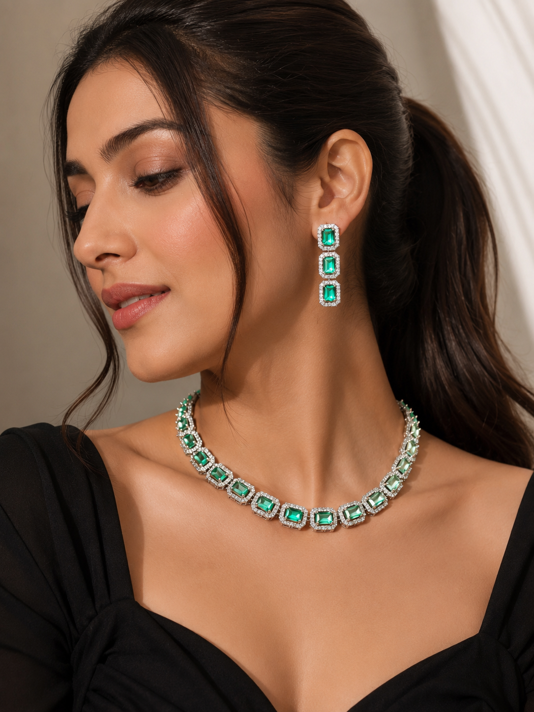 Emerald Radiance Statement Necklace & Drop Earrings Set