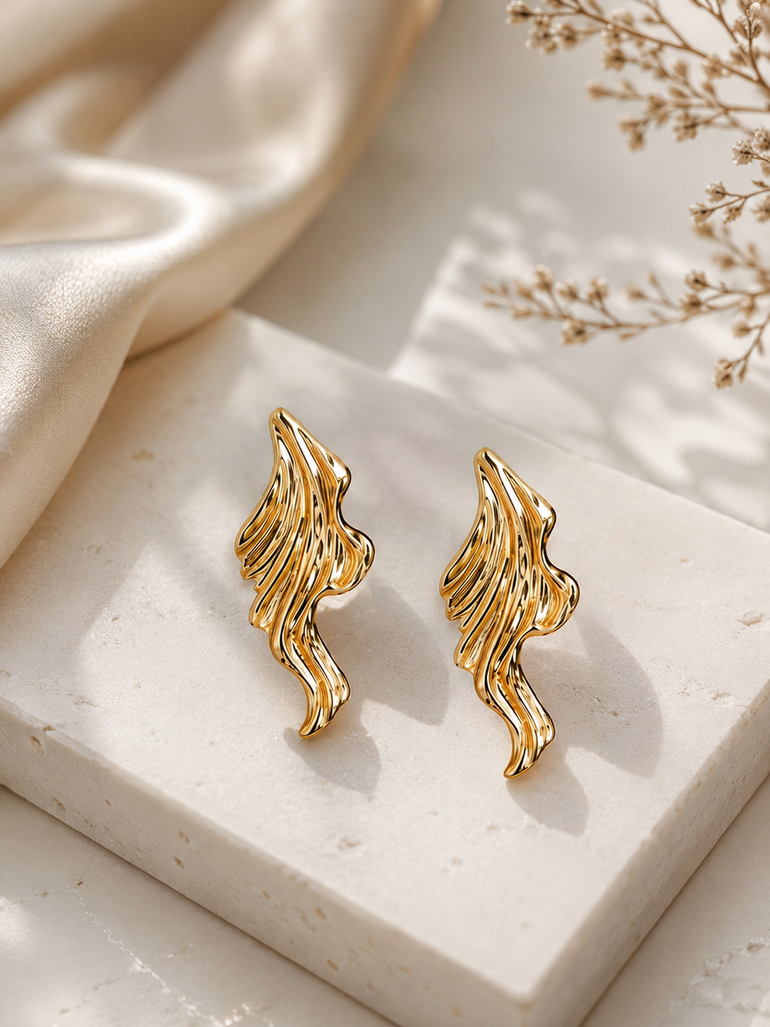 Elegant Sculpted Wave Gold Earrings