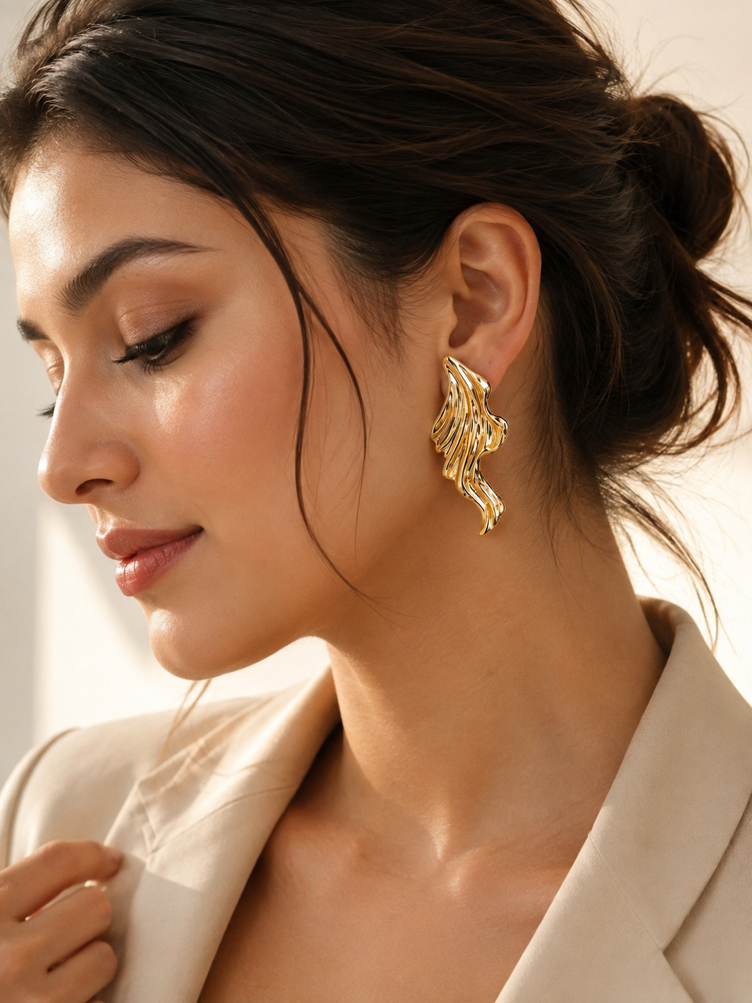 Elegant Sculpted Wave Gold Earrings