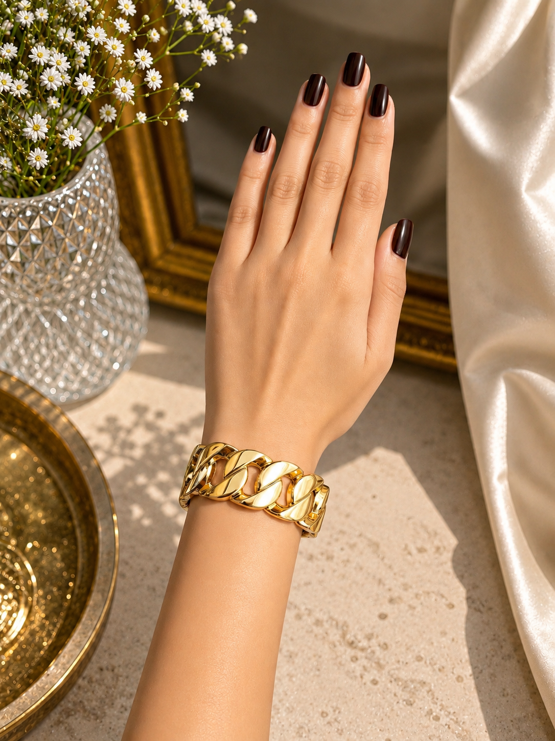 Elvion Luxe Cuban Link Bracelet – Premium 18K Gold Plated Statement Bracelet for Women
