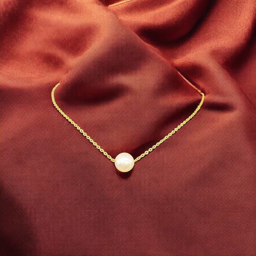 Simple Pearl Pendant