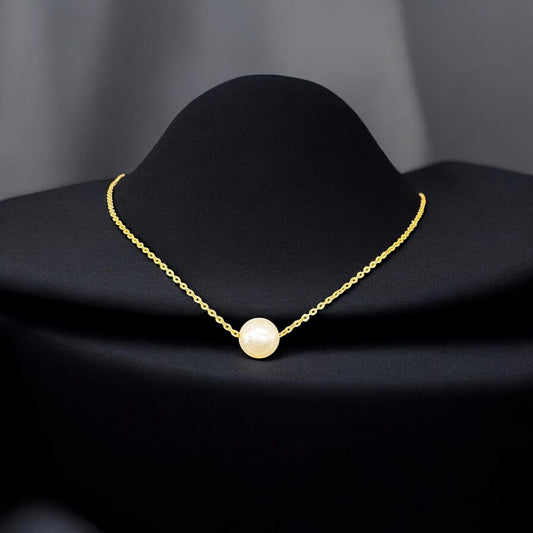 Simple Pearl Pendant