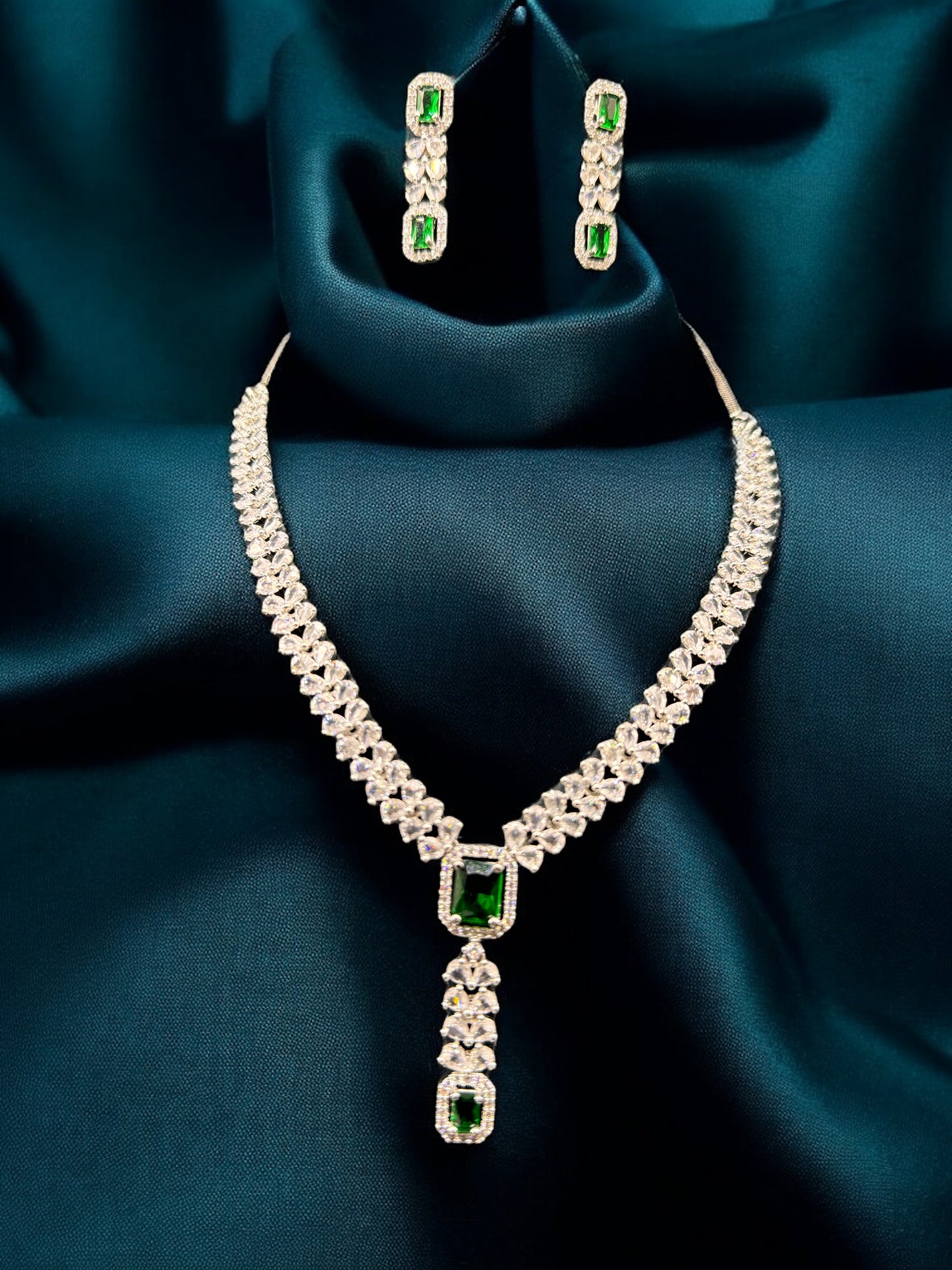 Green Glow Necklace And Earring Set